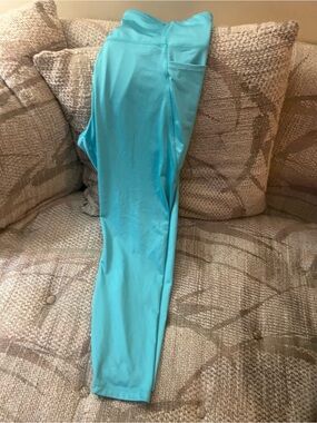 crown & ivy Turquoise Leggings
